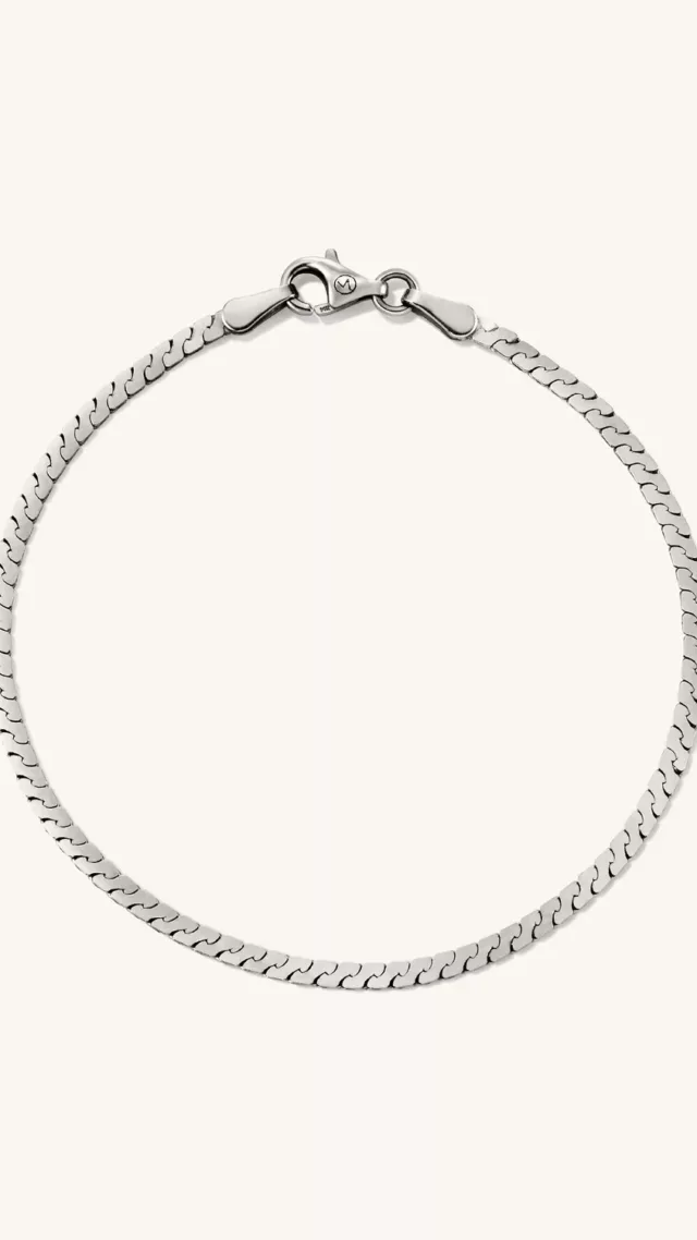 Serpentine Chain Bracelet White Gold silver