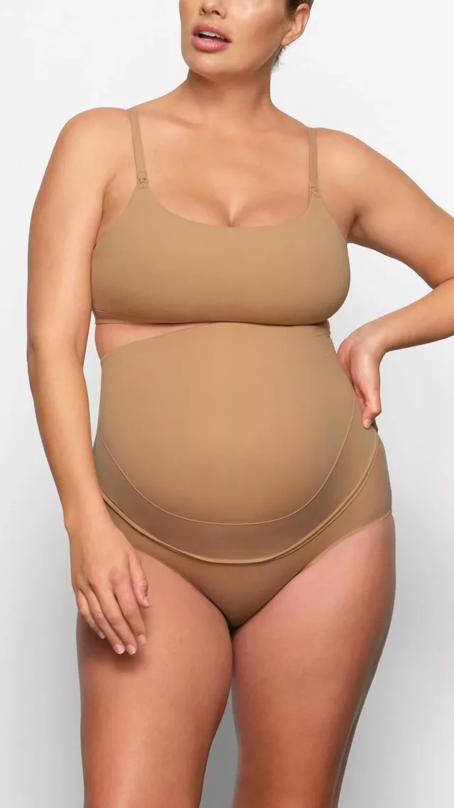Fits everybody maternity high-waisted brief ochre