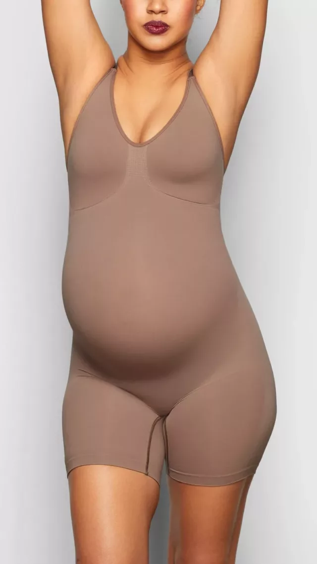 Maternity sculpting bodysuit mid thigh oxide