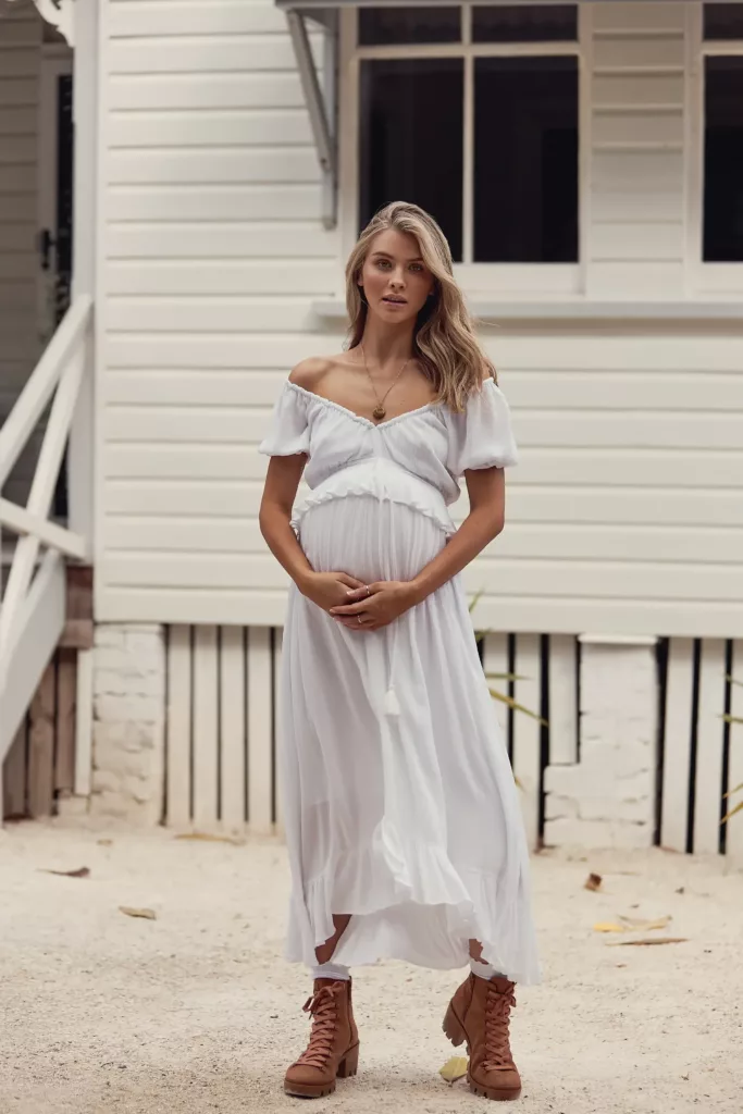 Best maternity gown for photos