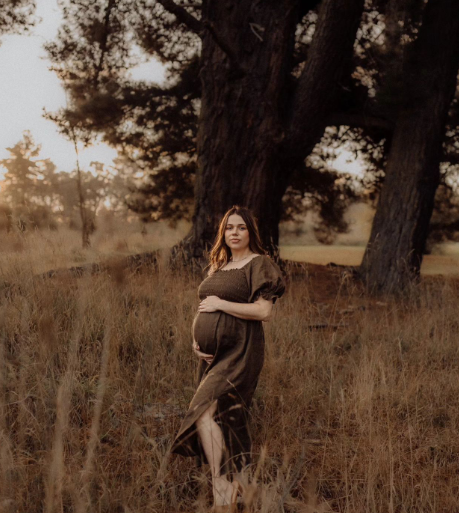Influencer sammie davies pregnancy photos