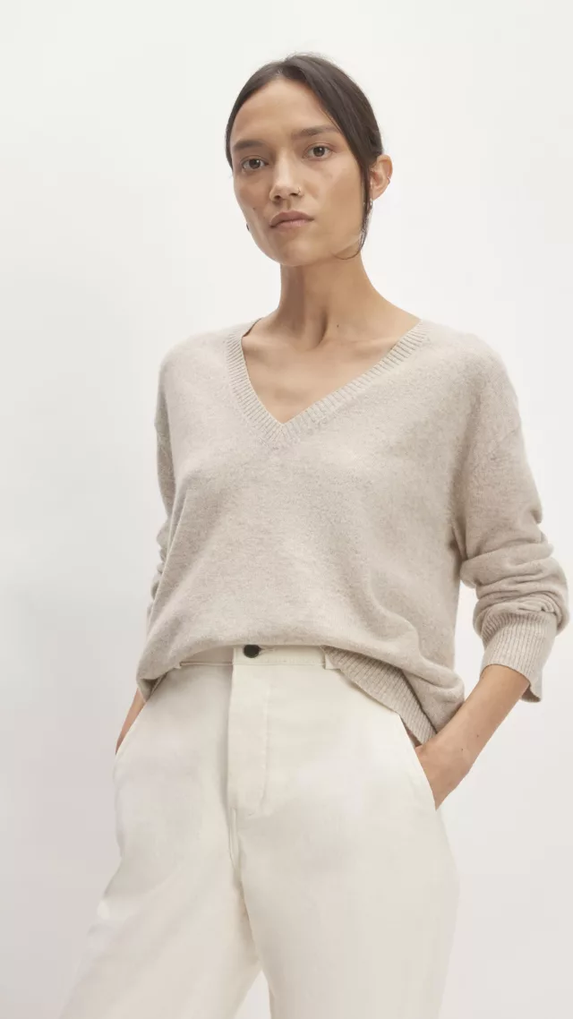 The Cashmere Relaxed V-Neck Canvas
