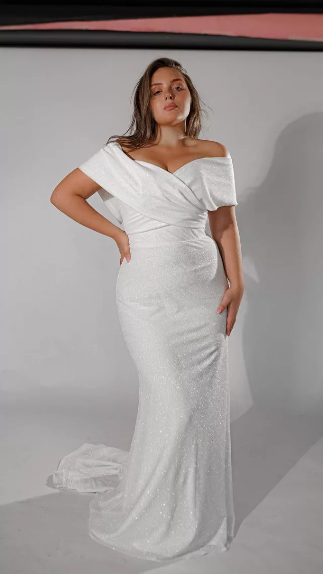 Plus-Size Sparkly Sheath Wedding Dress Jolie Light Ivory