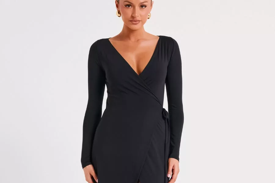 Cover Image for The best maternity cocktail dresses for special occasions