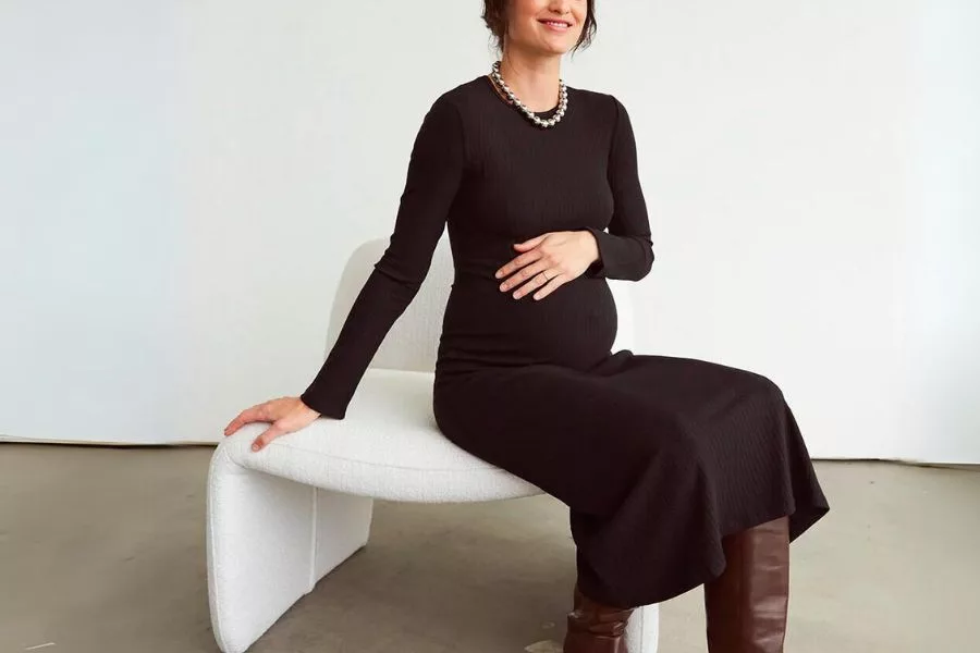 Cover Image for Best maternity work dresses for effortless style from 9-5