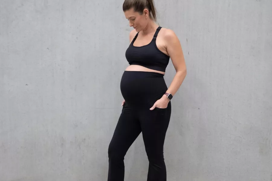 Cover Image for Best maternity casual pants reviewed for everyday elegance
