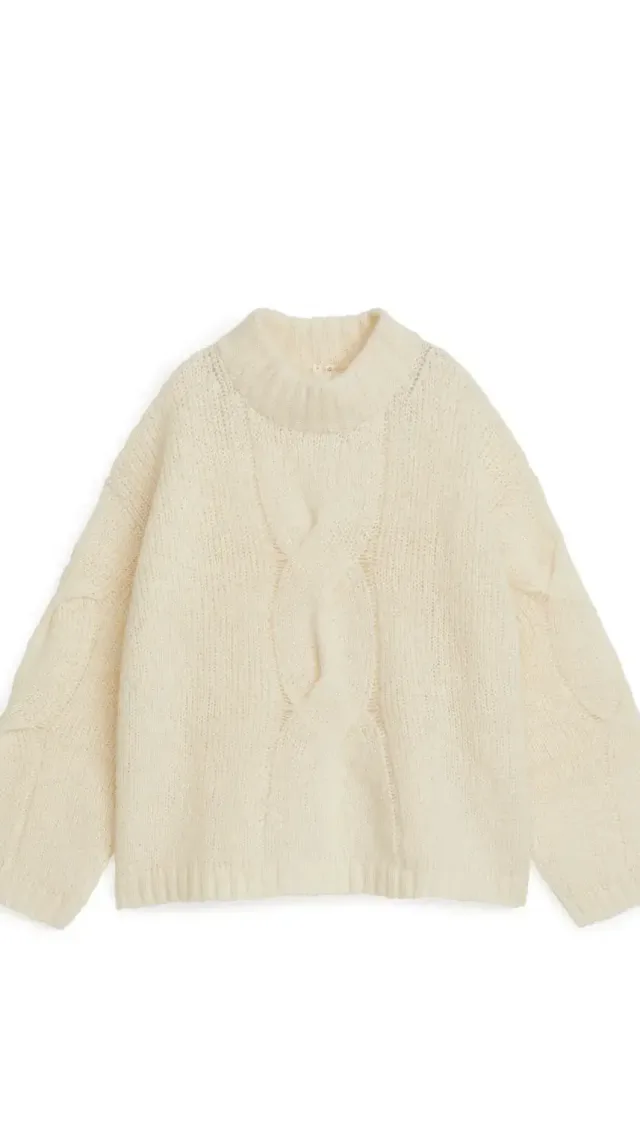 Cable-Knit Alpaca Jumper Off-White