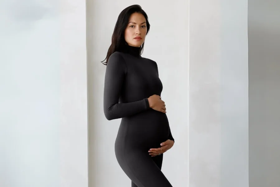 Cover Image for Choosing the best maternity bodysuits for comfort and style