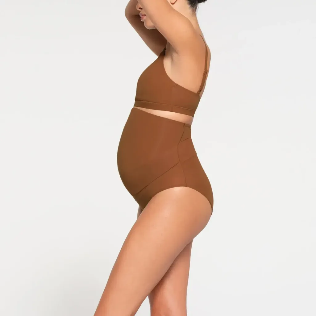 Fits Everybody Maternity Pumping Scoop Bralette | Bronze