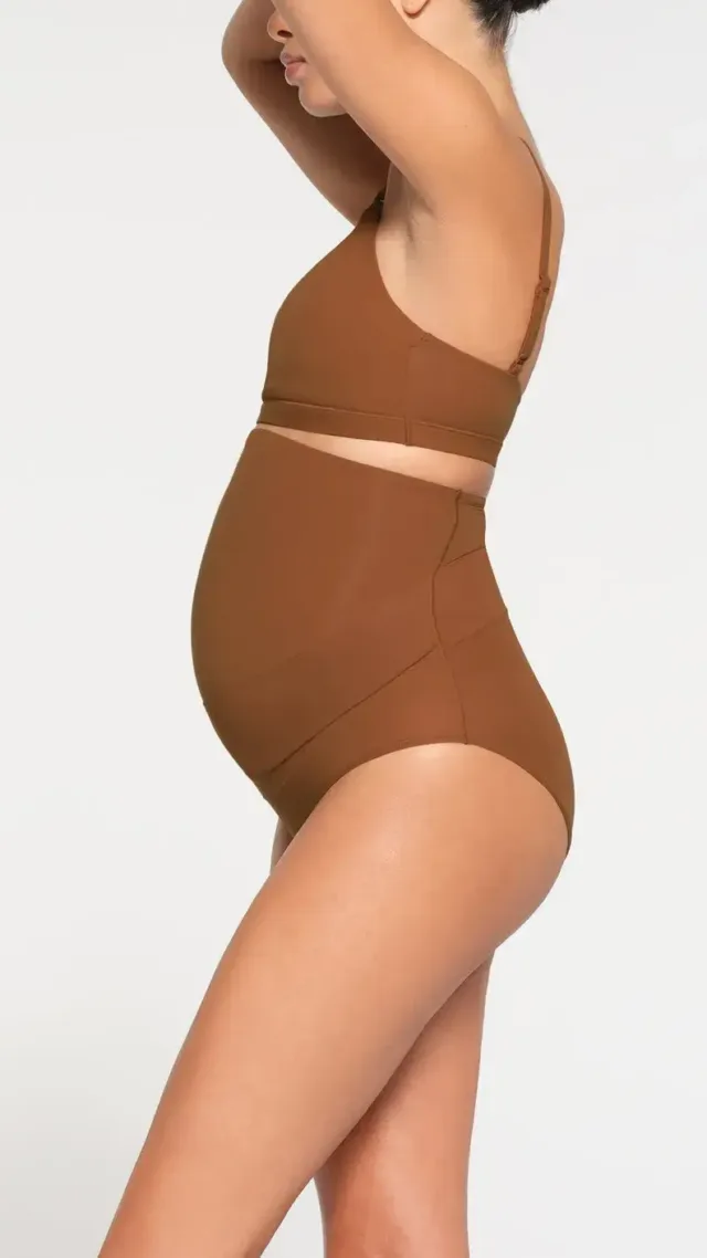 Fits Everybody Maternity Pumping Scoop Bralette | Bronze