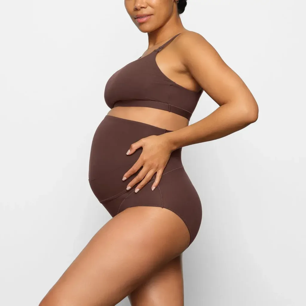 Fits Everybody Maternity Pumping Scoop Bralette | Cocoa