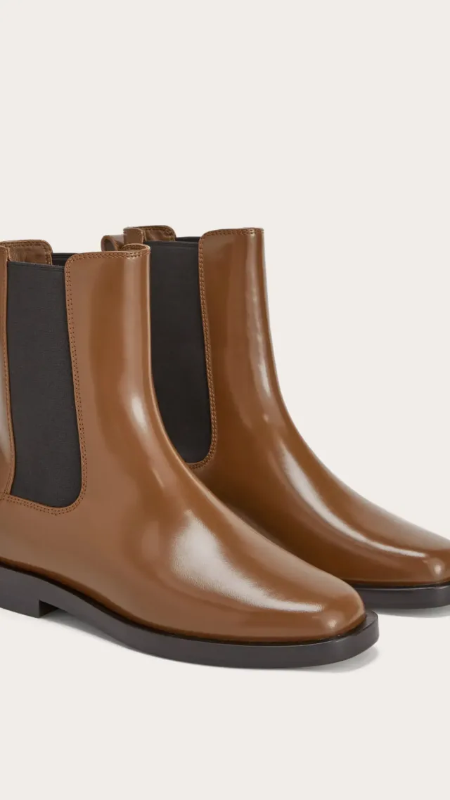 The Chelsea Boot Rum