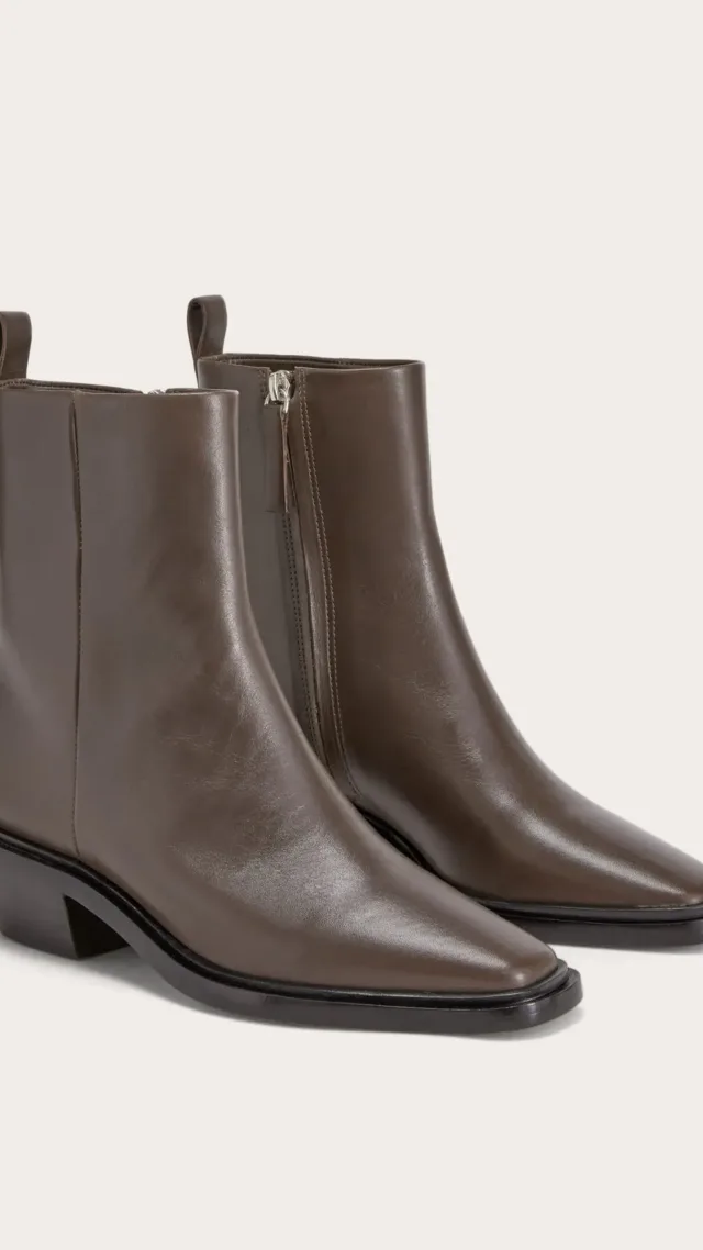 The Havana Boot Deep Brown