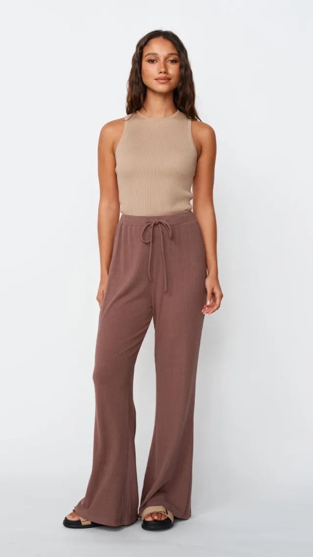 Faith Ribbed Flare Pant - Mocha