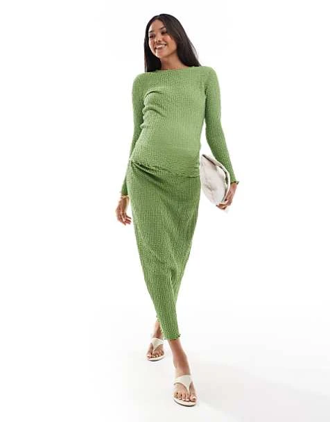 Mamalicious Maternity Textured Jersey Top And Maxi Skirt Set In Green