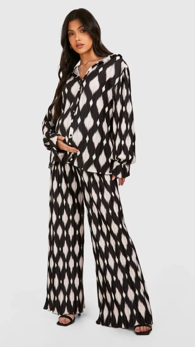 Black Maternity Printed Plisse Oversized Shirt And Pants Two-Piece