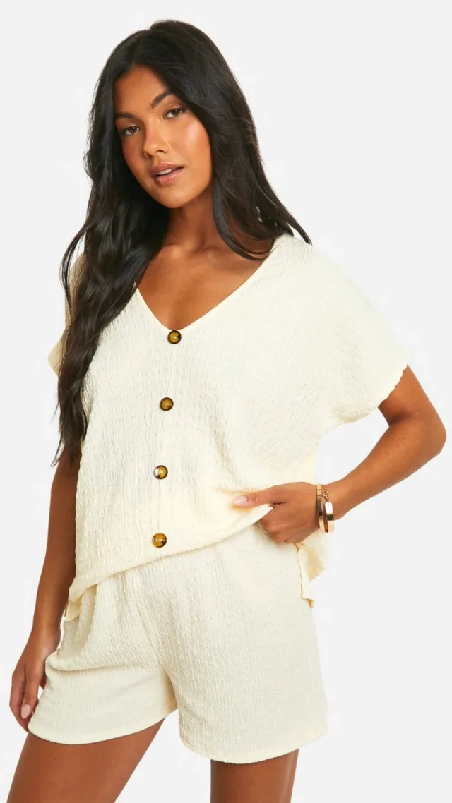 Cream Maternity Crinkle Pull On Shorts