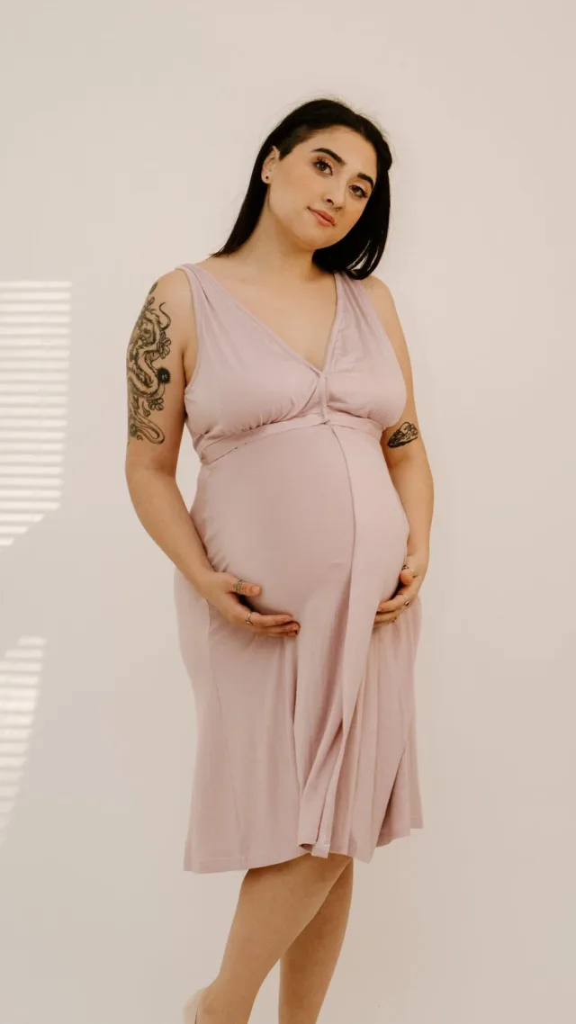 Juliet Labor & Postpartum Gown In Mauve