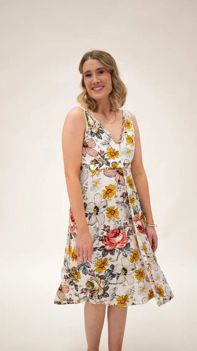 Juliet Labor & Postpartum Gown In Vintage Floral