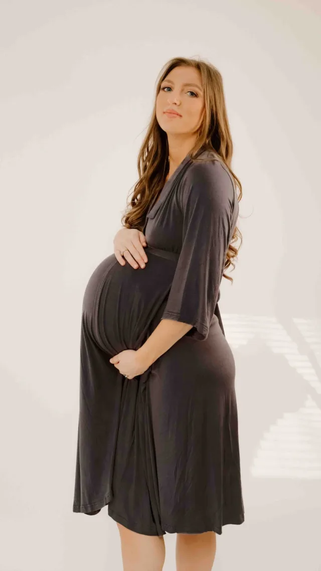 Lila Labor & Postpartum Gown In Charcoal Grey