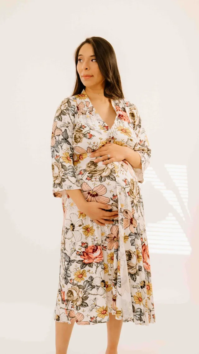 Lila Labor & Postpartum Gown In Vintage Floral