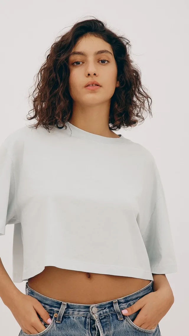 True Boxy Crop Tee