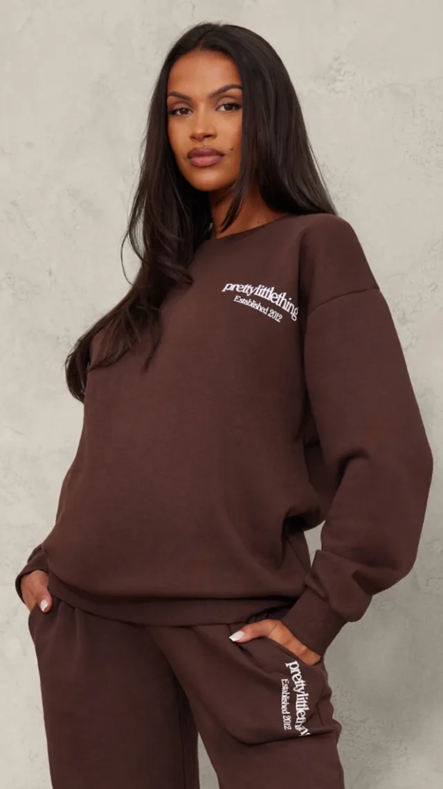 Prettylittlething Maternity Chocolate Printed Sweatshirt