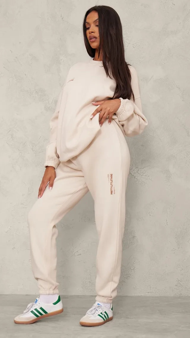 Prettylittlething Maternity Stone Logo Cuffed Sweatpants