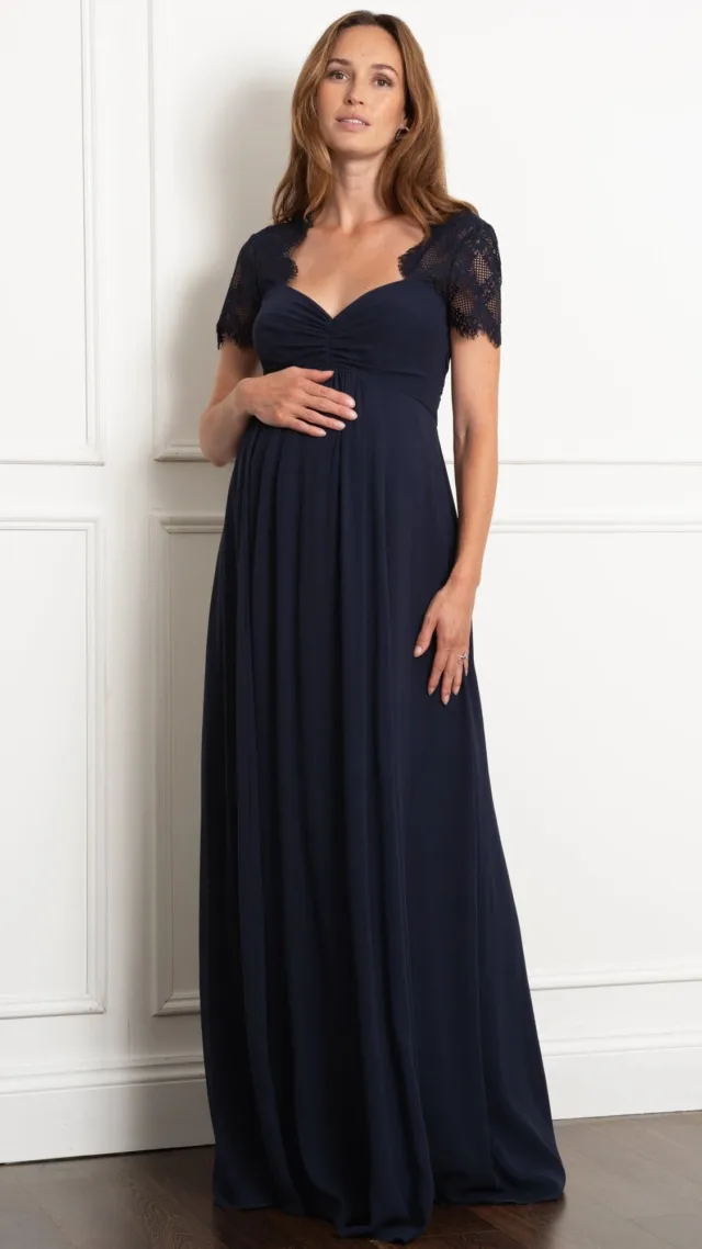 Aldari | Maxi Maternity & Nursing Dress With Lace Sleeve