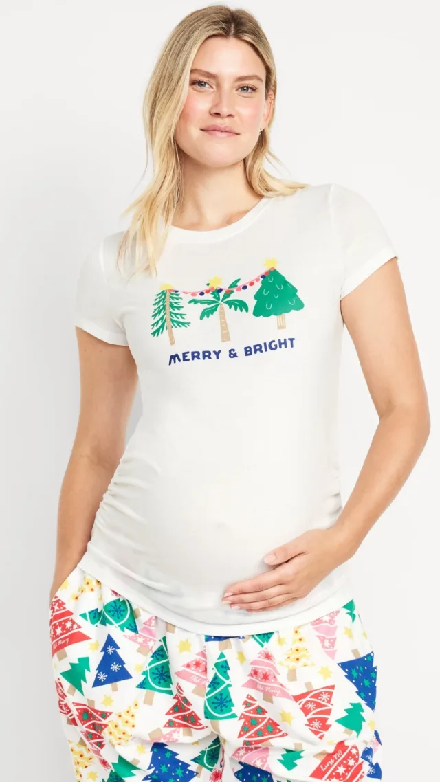 Maternity Gifting Graphic Tee