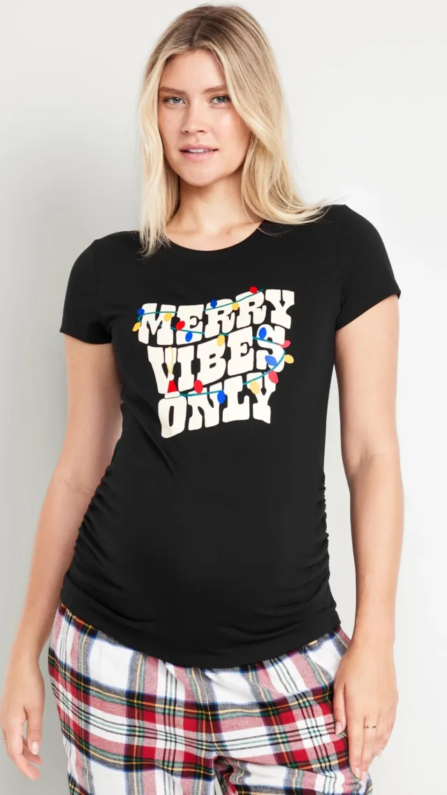 Maternity Gifting Graphic Tee