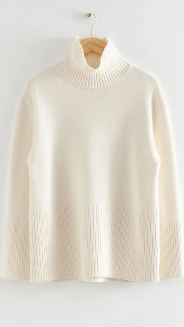 Oversized Wool Knit Turtleneck