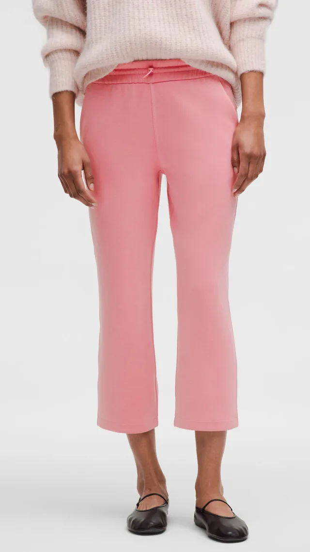 Softstreme High-Rise Straight-Leg Cropped Pant