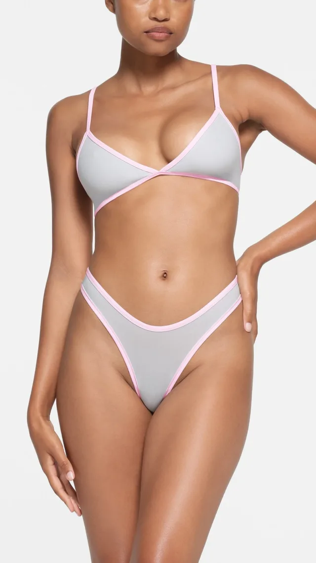 Contrast Trim Dipped Front Thong