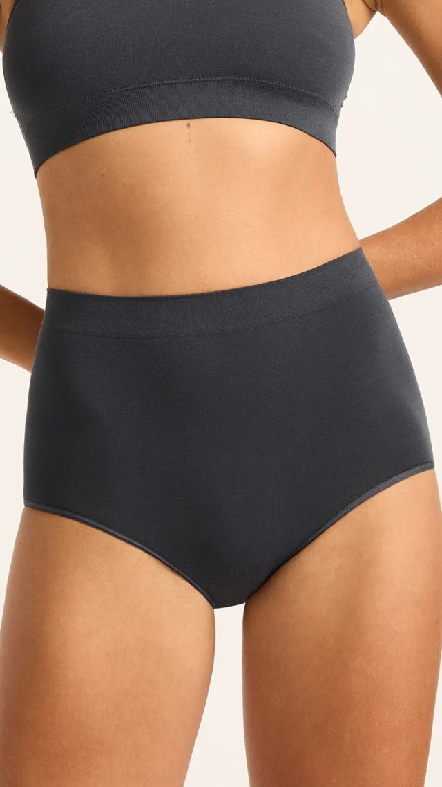 Lyolyte® Full Low Leg Briefs