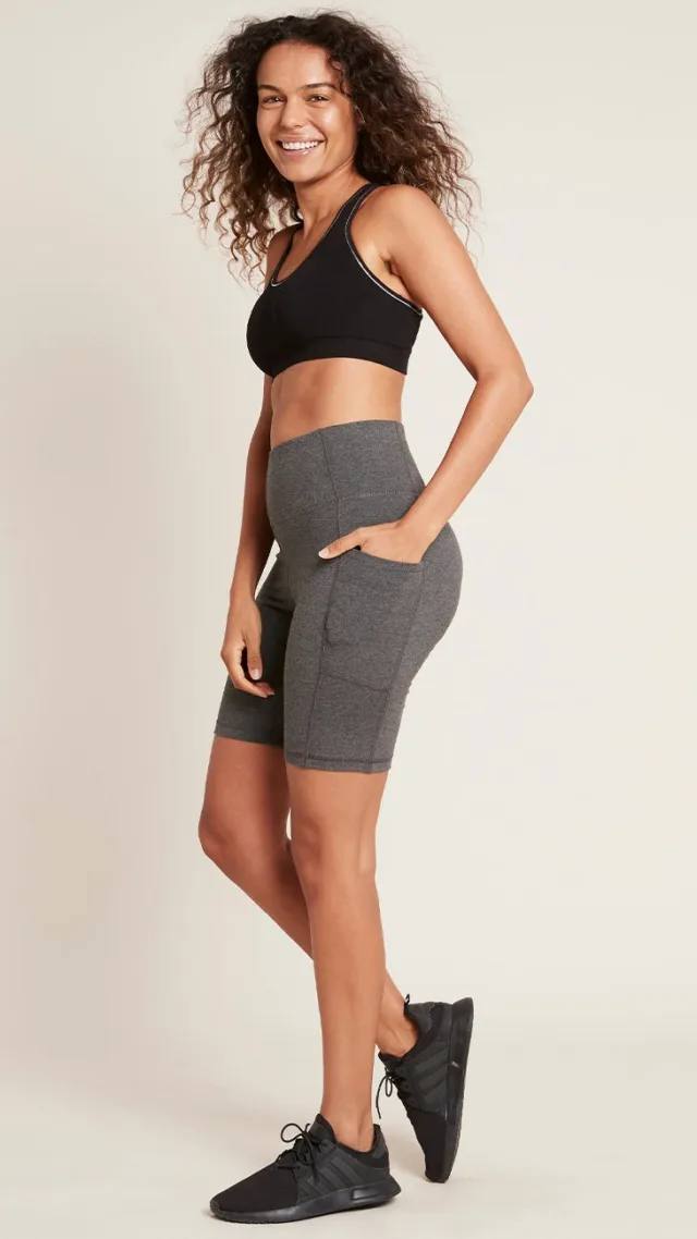 Motivate 8" High-Waist Shorts