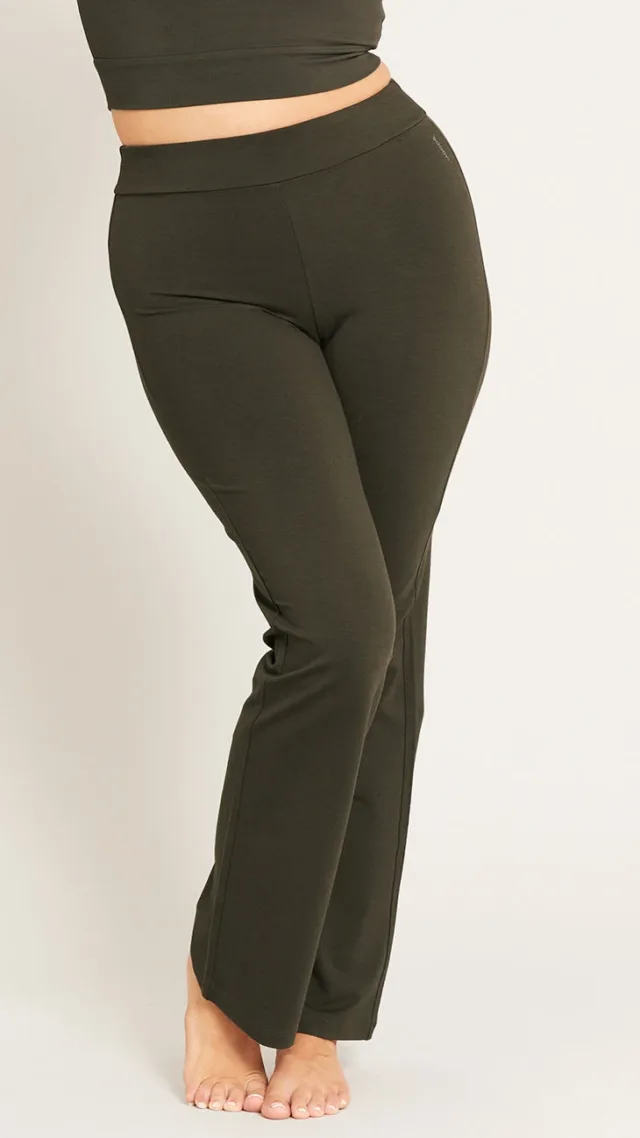 Motivate High Waist Flare Pant