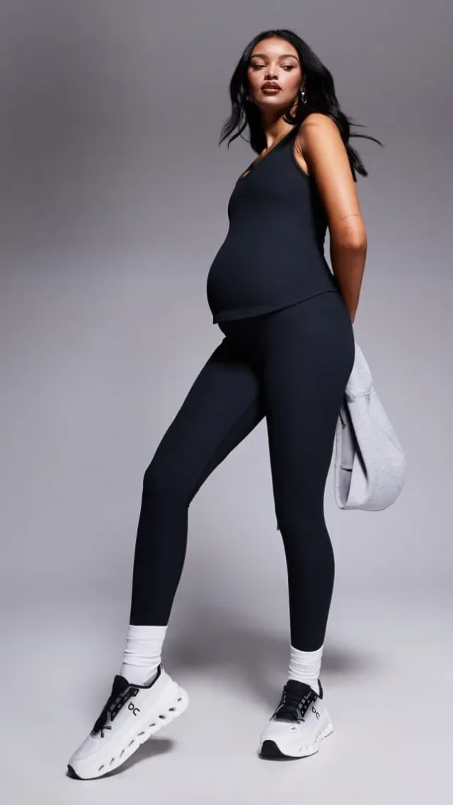4505 Maternity Soft Touch Rib Tank Top With Inner Bra In Black