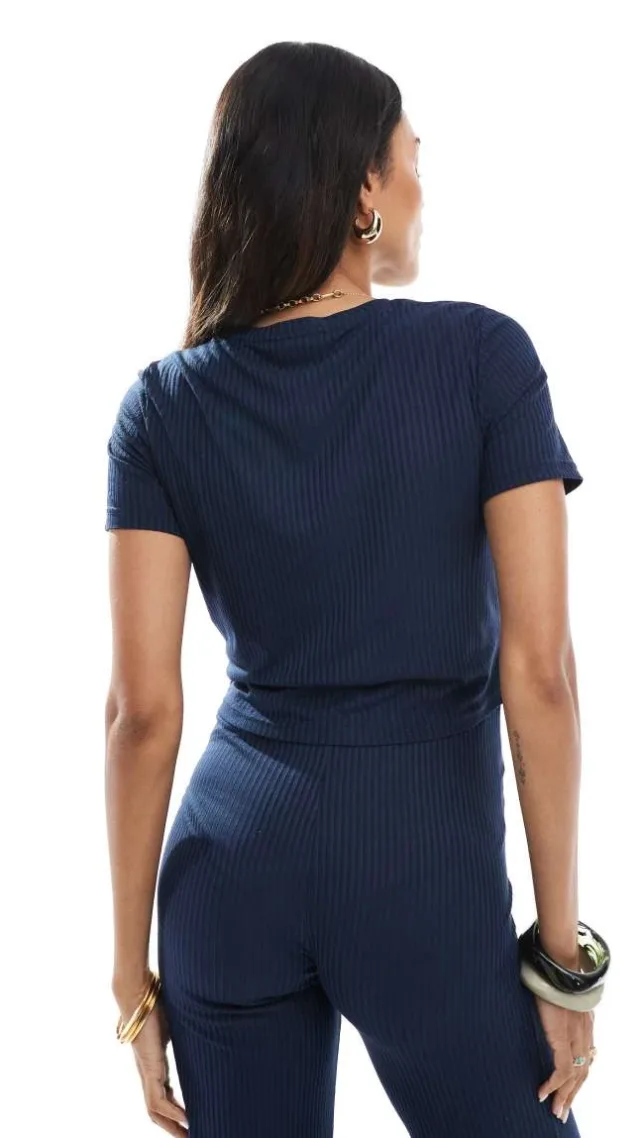 Mamalicious Maternity Ribbed Jersey Cropped T-Shirt In Navy - Part Of A Set