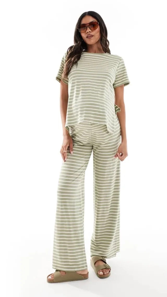 Mamalicious Maternity T-Shirt In Khaki Green Stripes - Part Of A Set