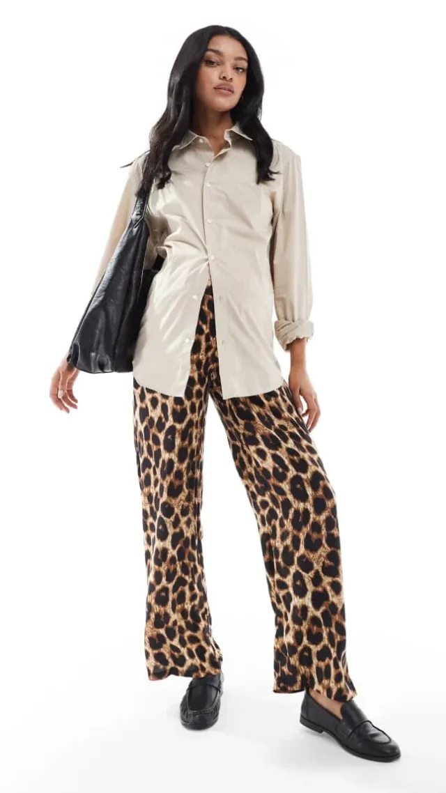 Mamalicious Maternity Wide Leg Under The Bump Pants In Leopard Print