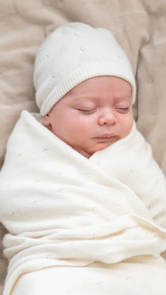 Mini Cotton & Cashmere Ivory White Knitted Baby Hat